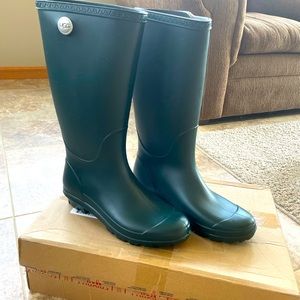 UGG Shaye Rain Boots